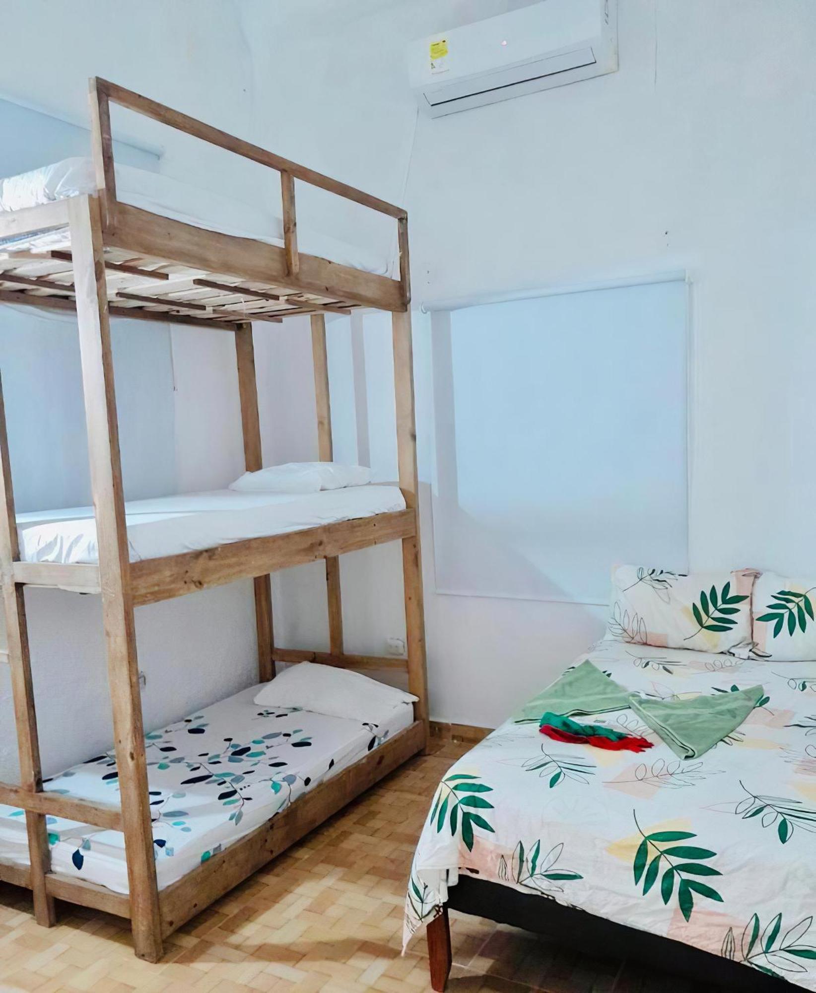 Hostal Badillo Sv Cartagena Екстериор снимка