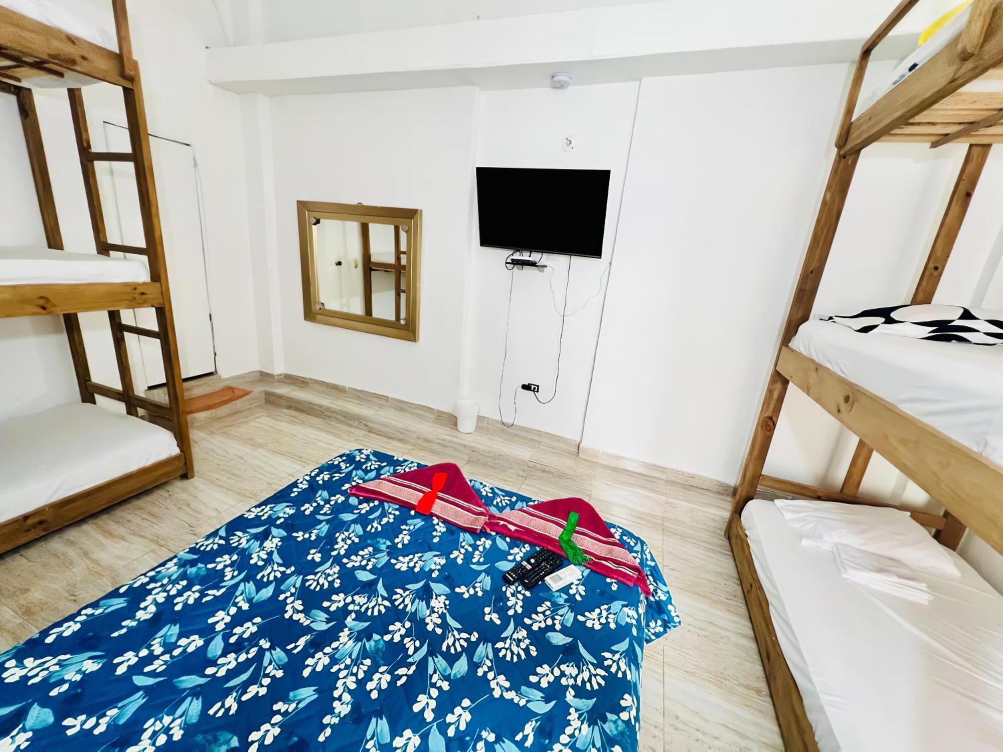 Hostal Badillo Sv Cartagena Екстериор снимка
