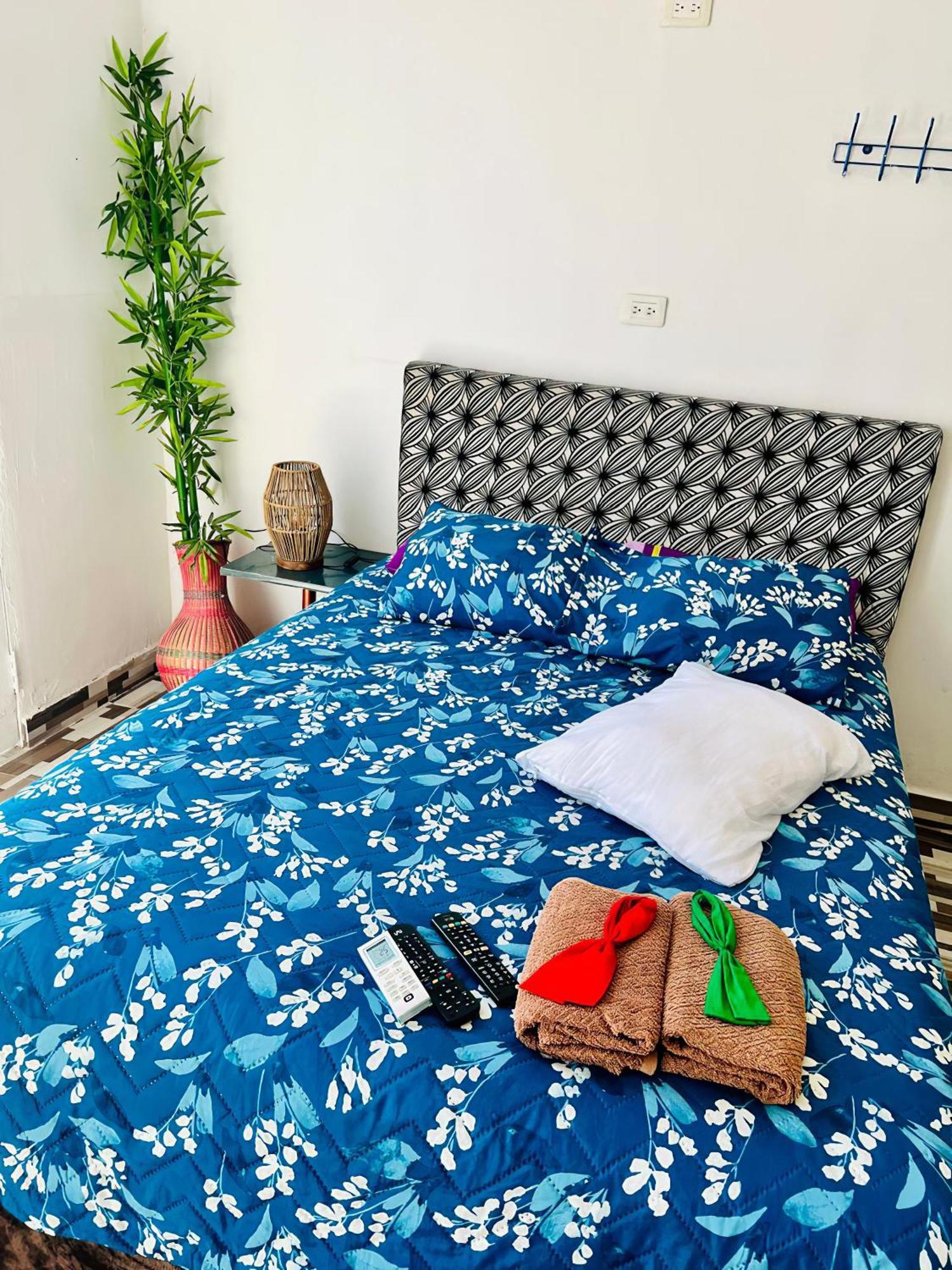 Hostal Badillo Sv Cartagena Екстериор снимка