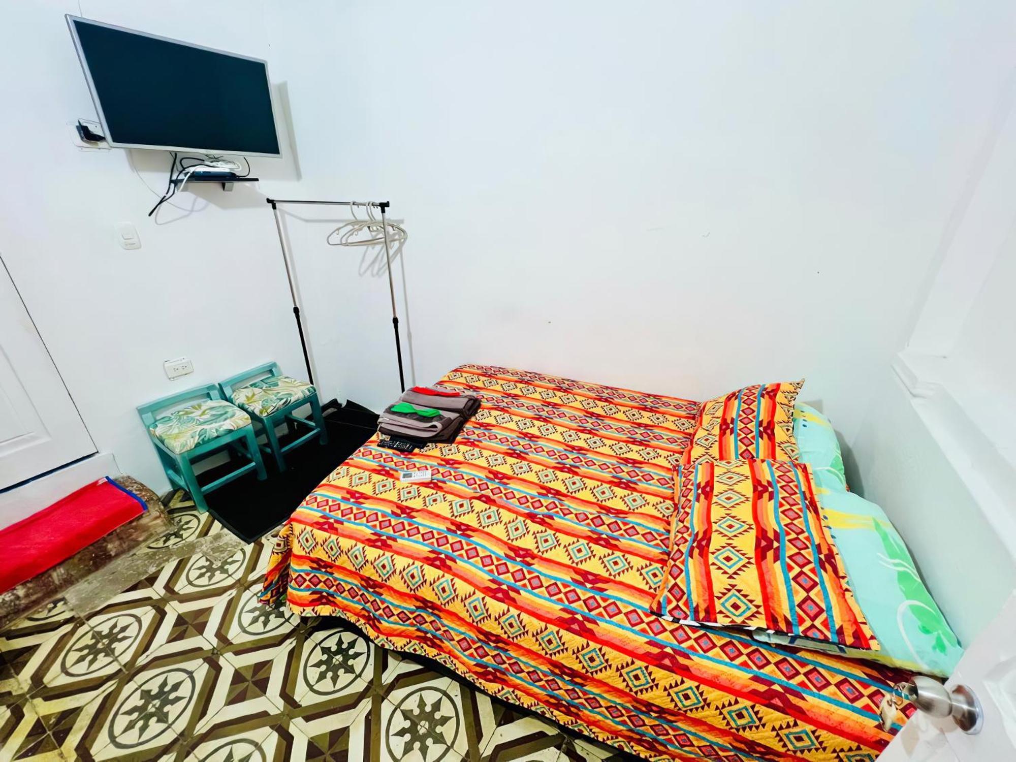 Hostal Badillo Sv Cartagena Екстериор снимка